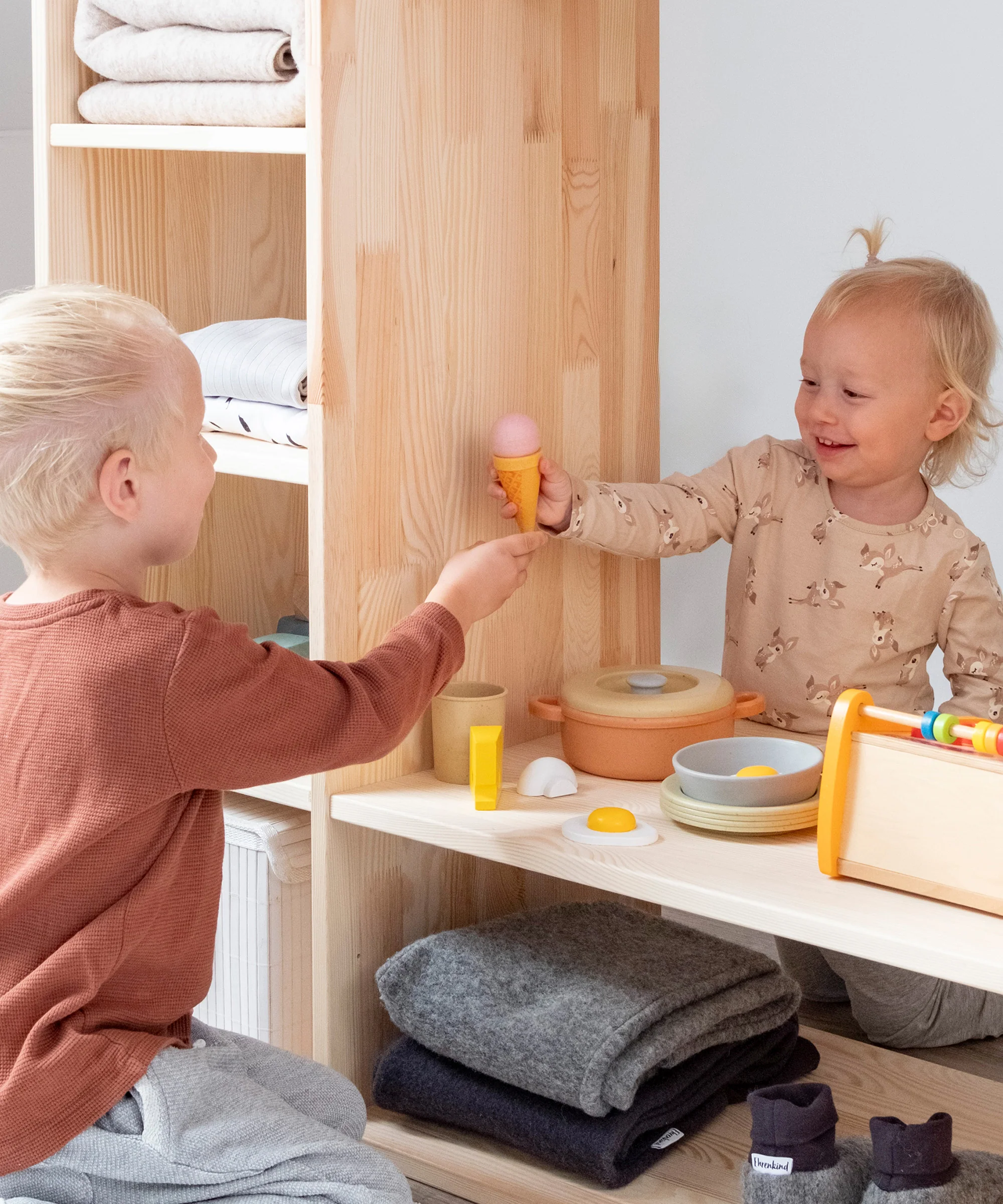 Montessori-Kleiderschrank  |  Kiefer - Image 8