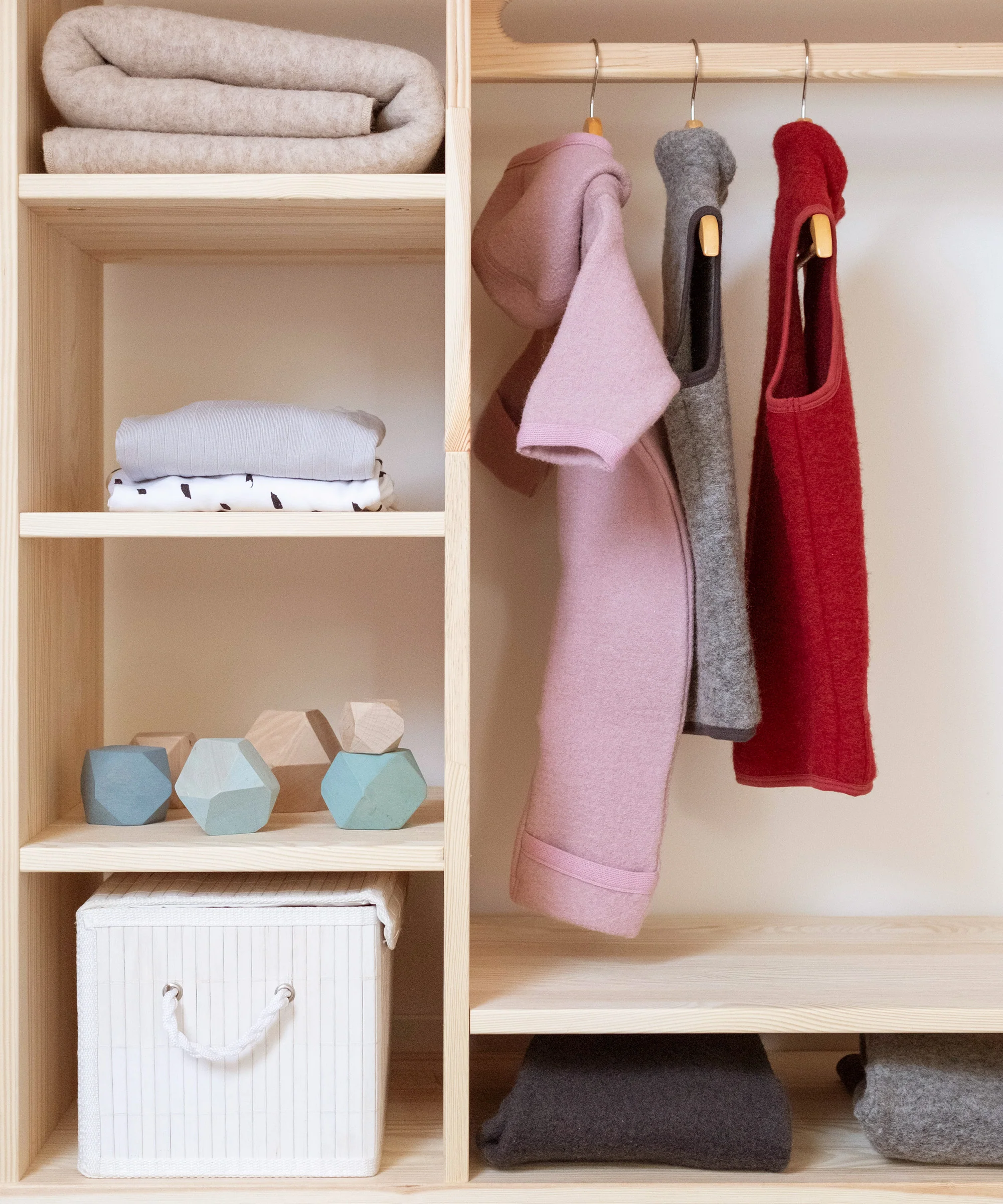 Montessori-Kleiderschrank  |  Kiefer - Image 9